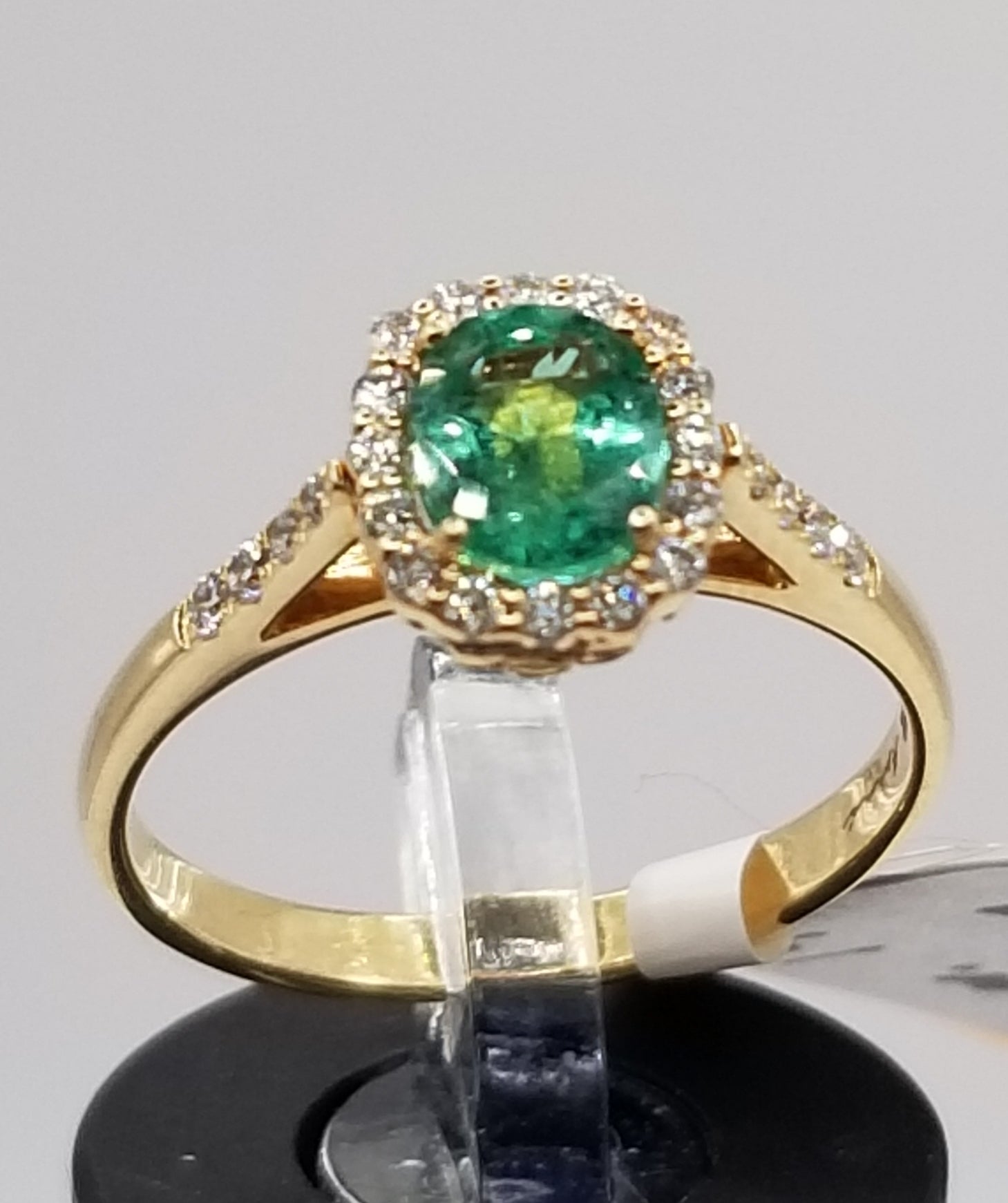 14k Emerald & Diamond Ring