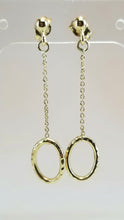 Load image into Gallery viewer, 14k Hammered Circle Chain earrings
